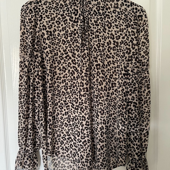 Cheetah Print Blouse - Picture 4 of 7